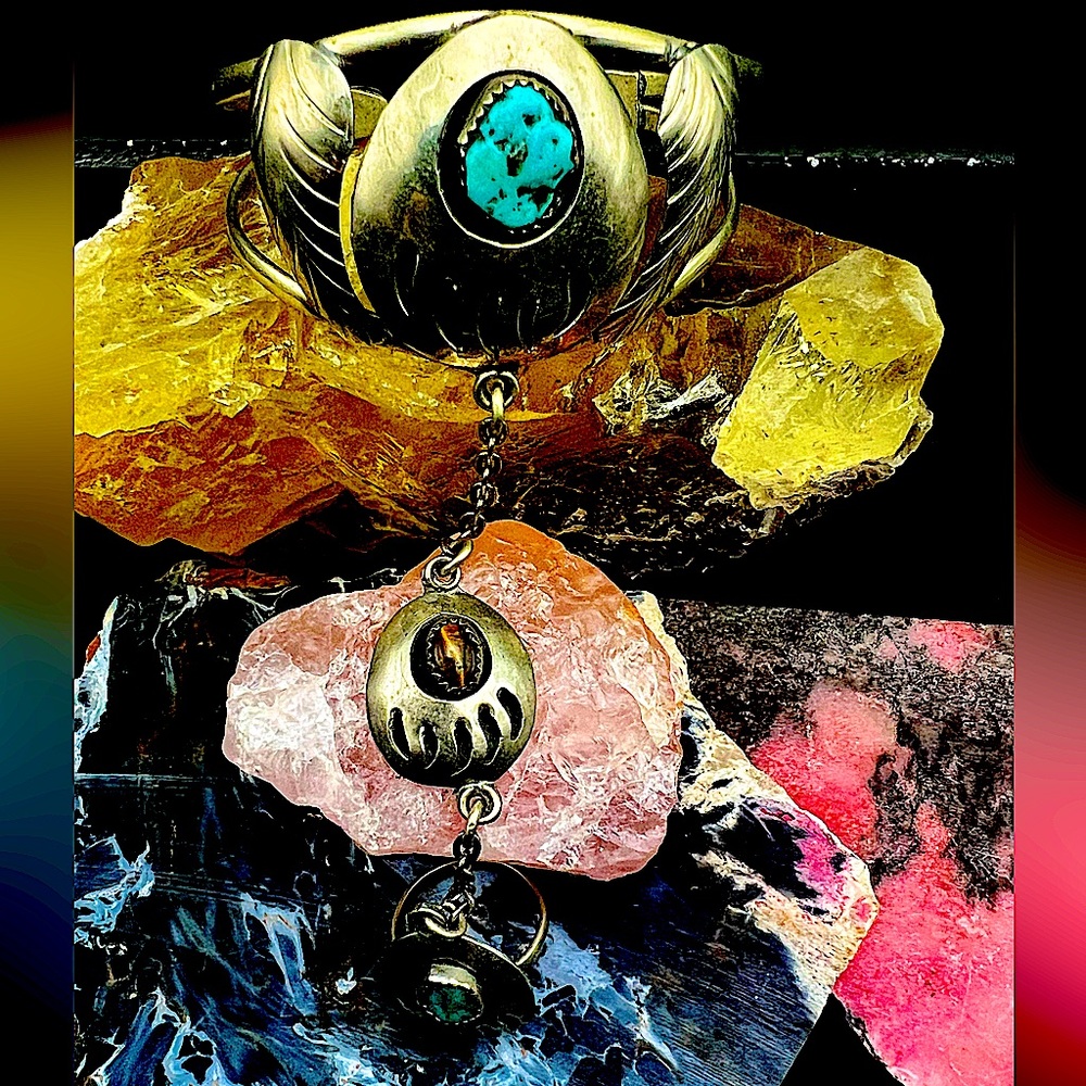 Old Vintage Native American Navajo Artist Sterling Silver Slave Cuff size 8 ring